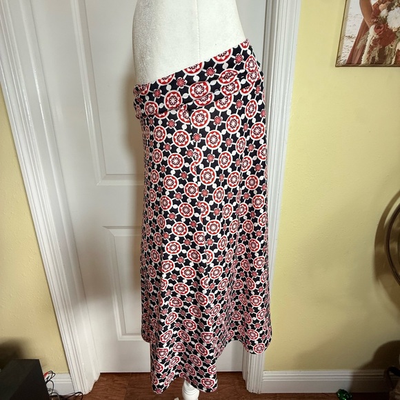 LULAROE Stylish Black and Red Strapless Shirt or Skirt, size large - Picture 2 of 7
